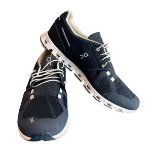 ON Men's Cloud 5 Navy White Sneakers Size 10.5